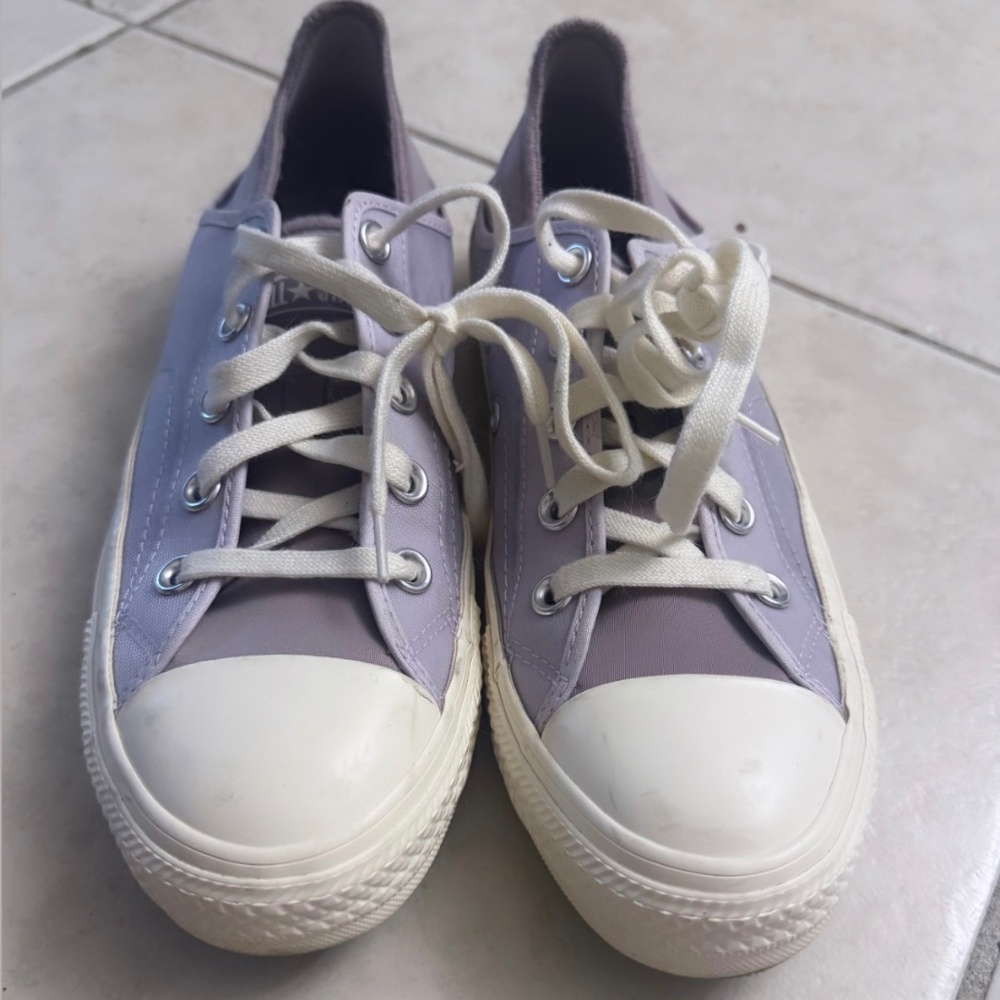 Converse lilac purple